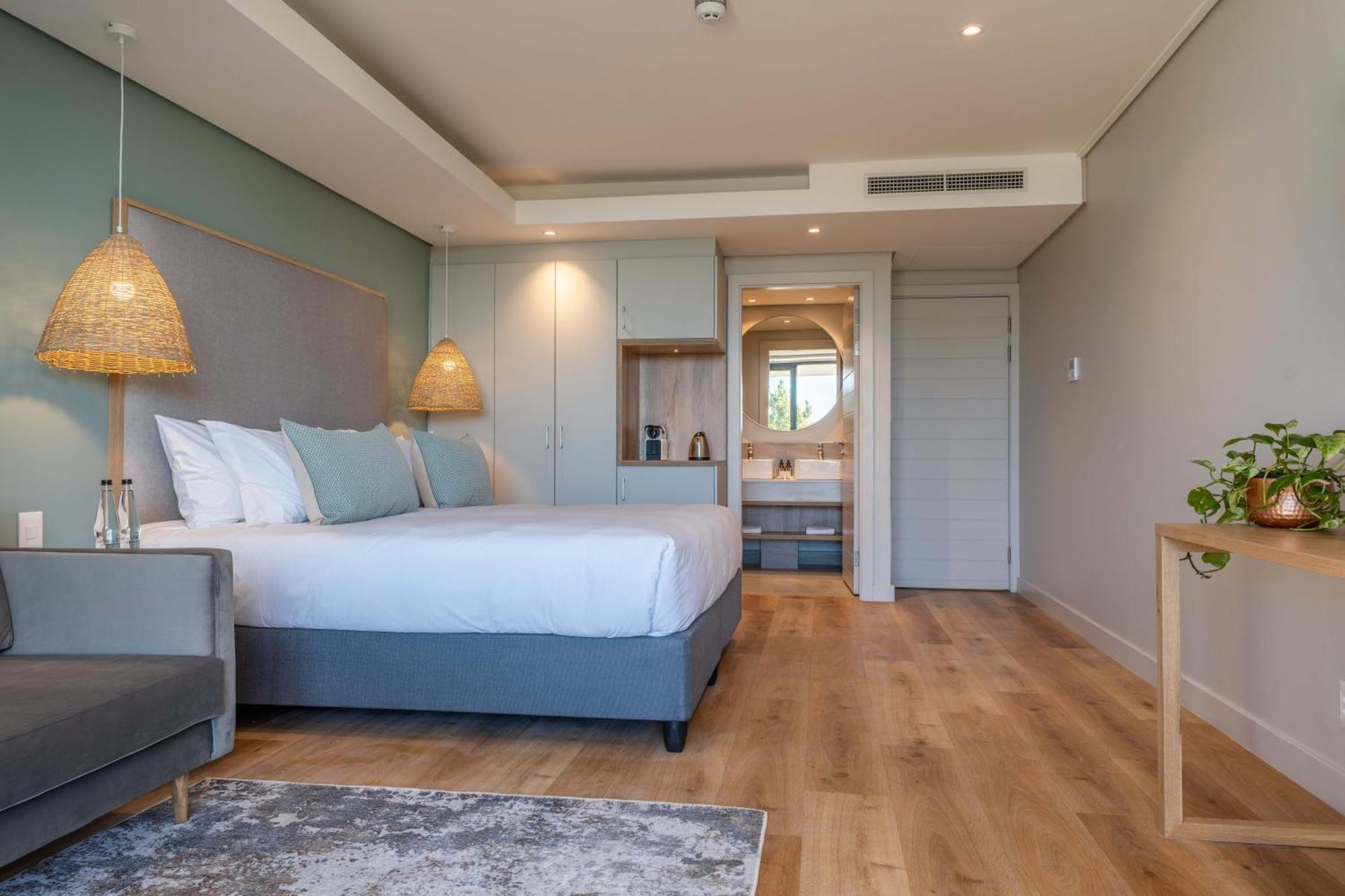 Plett Quarter Hotel - Lion Roars Hotels & Lodges Plettenberg Bay Zewnętrze zdjęcie